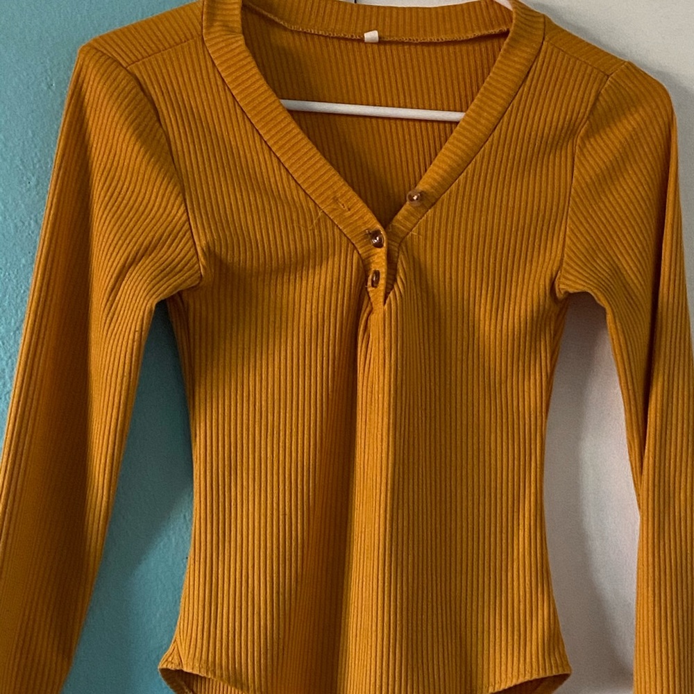 Yellow top